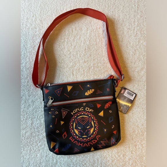 Marvel Black Panther Legacy Collection Crossbody Bag, Small NWT - Picture 4 of 6